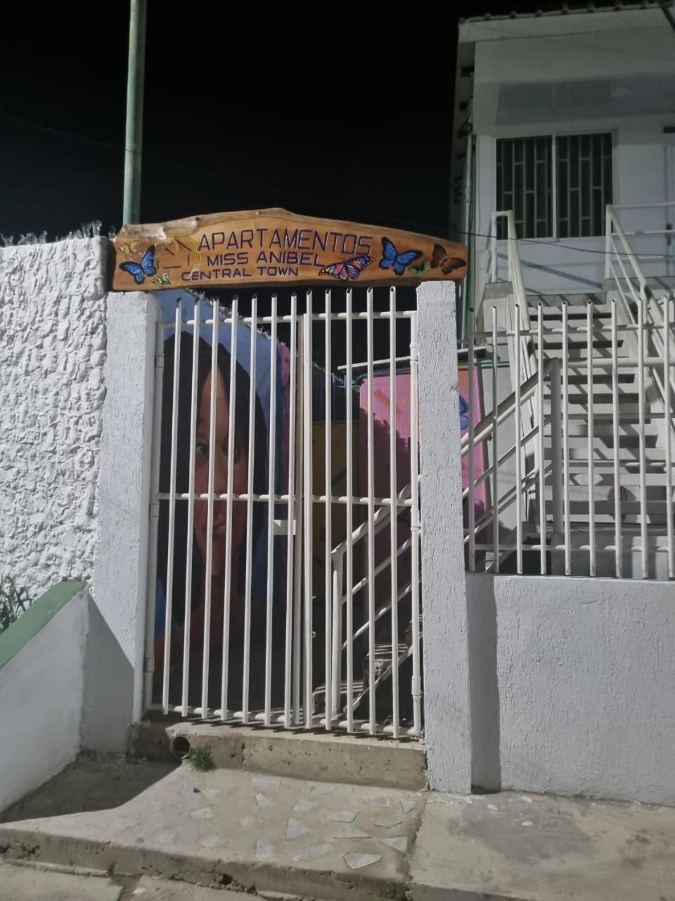 Posada Miss Anibel Central Town San Andrés Exterior foto