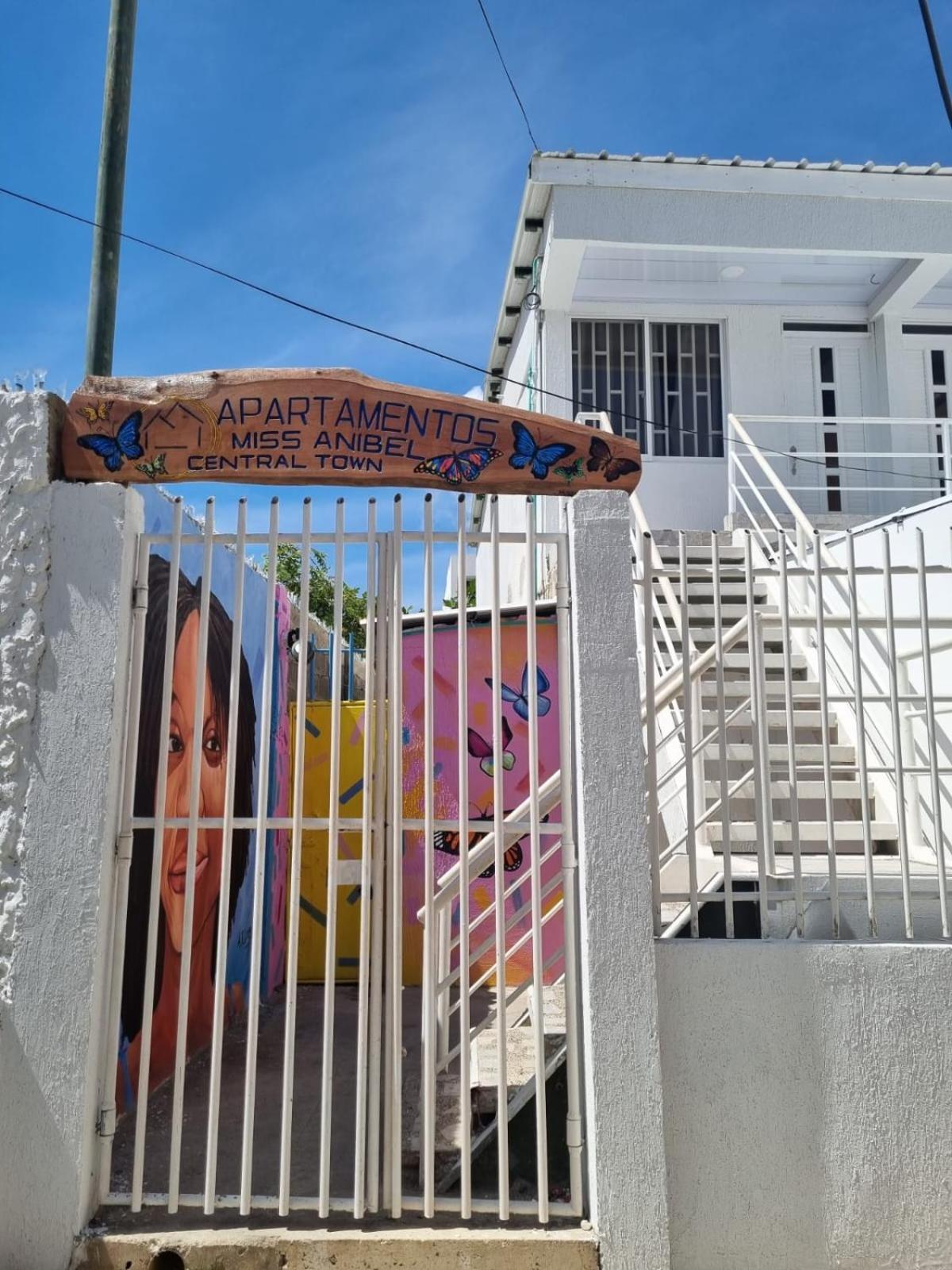 Posada Miss Anibel Central Town San Andrés Exterior foto